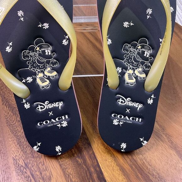 Coach X Disney Minnie Mouse Navy Blue Floral Thong Flip Flops Sandals Women's 7B - Picture 2 of 9